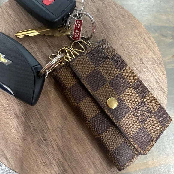 Louis Vuitton cash,card & key💎Authentic - Picture 12 of 16